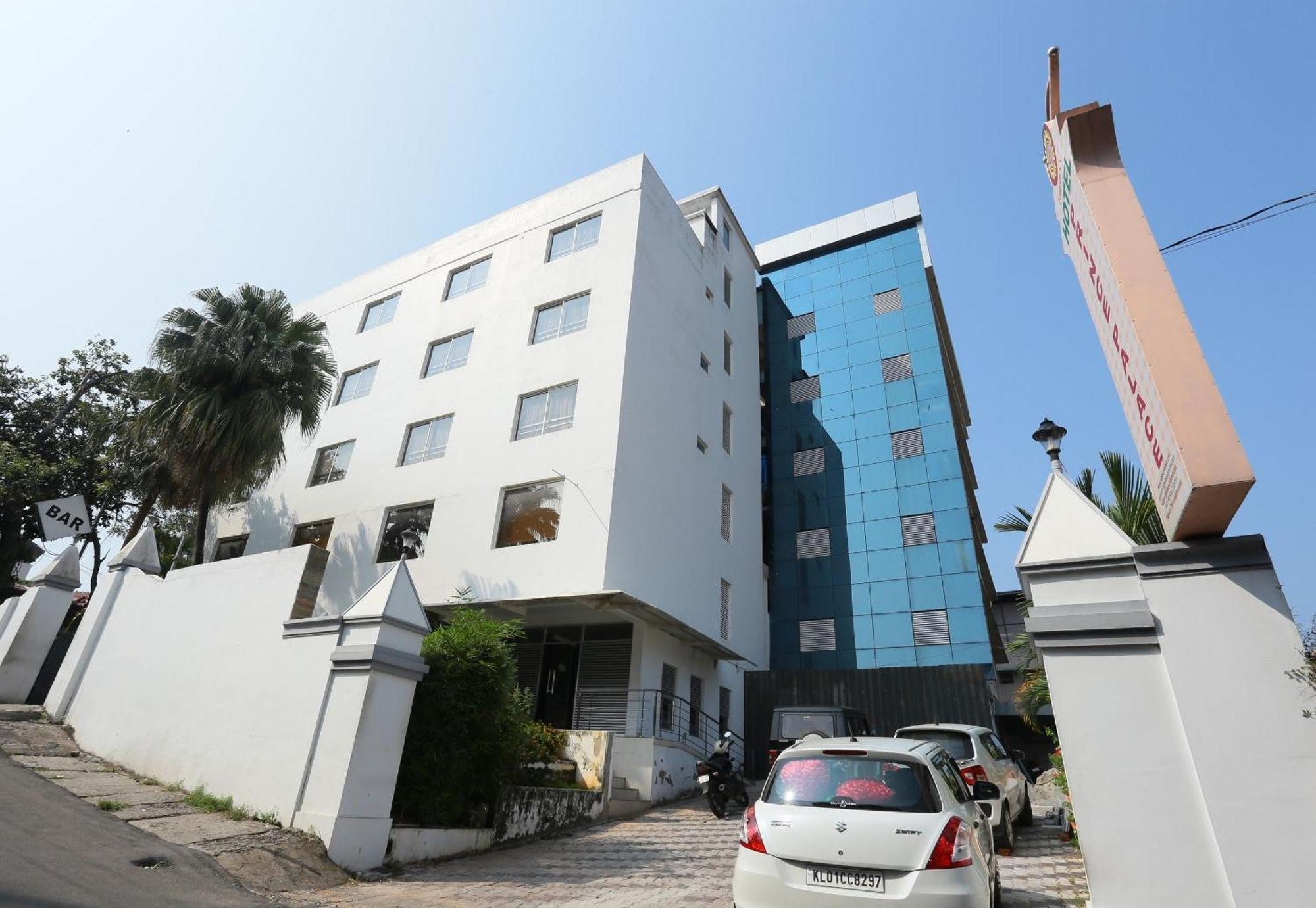 Super Townhouse Prince Palace Thiruvananthapuram Екстериор снимка